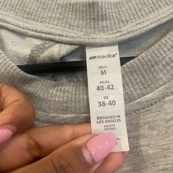 Marika Light Gray Open-Back Sweatshirt Size M - Picture 3 of 4